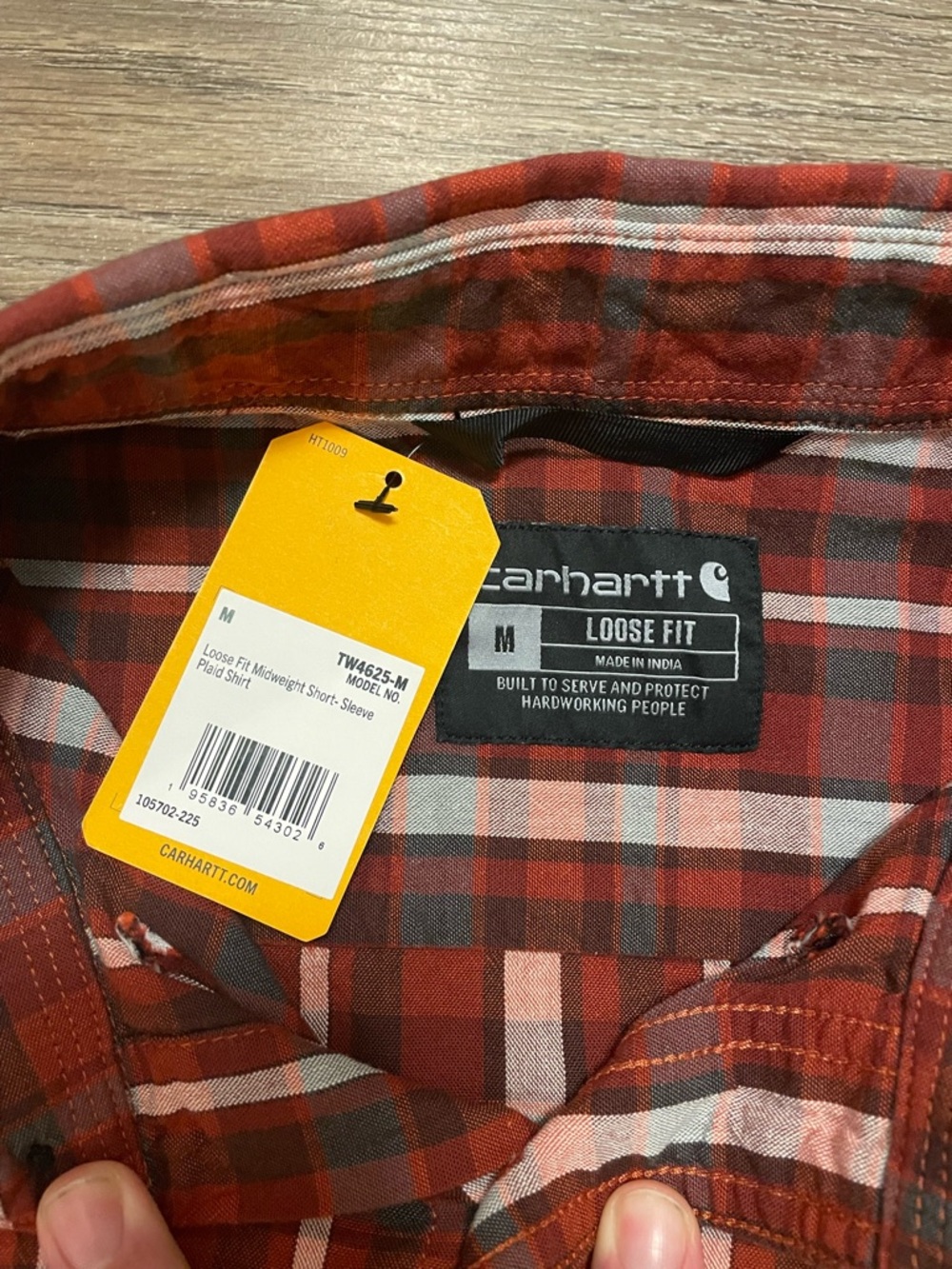 Carhartt Red and Black Plaid Short Sleeve Button-Up Shirt New With Tags - Picture 3 of 6